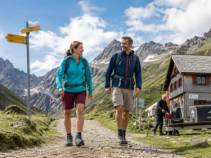 Wandern ohne Gepäck – entspannt genießen / Wandern ohne Gepäck Wandern ohne Gepäck – entspannt genießen / Wandern ohne Gepäck